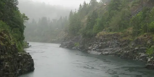 ЛУДА КАМЧИЯ